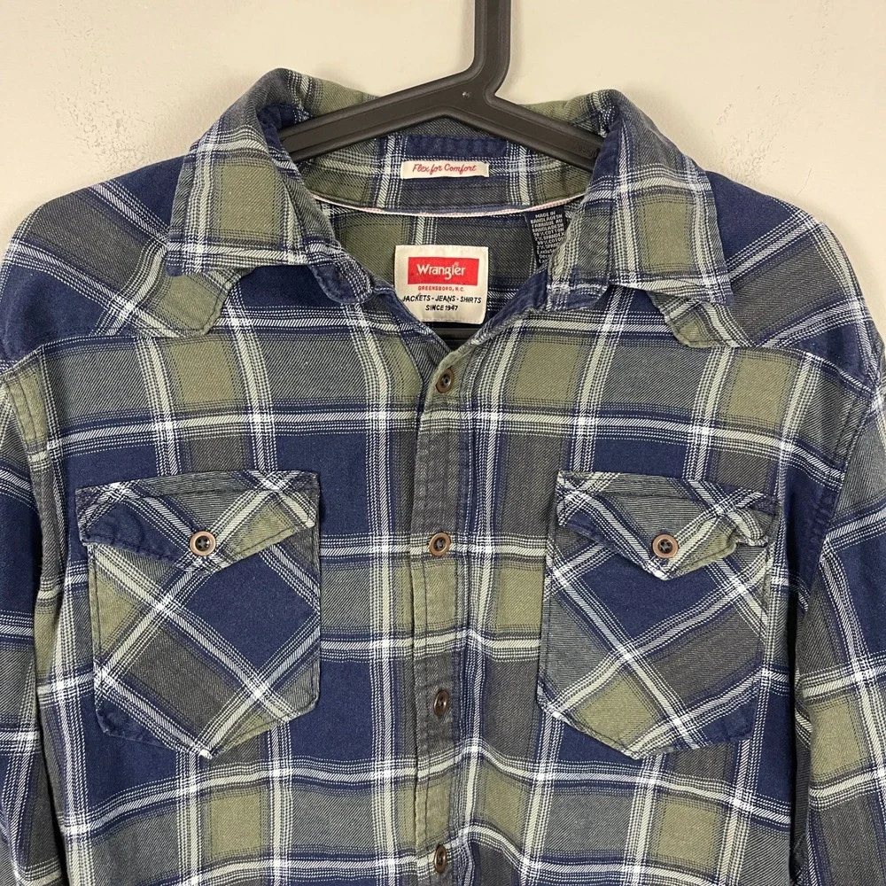 Vintage Wrangler Plaid Western Flannel Shirt‎ Mens M Medium Blue Flannel